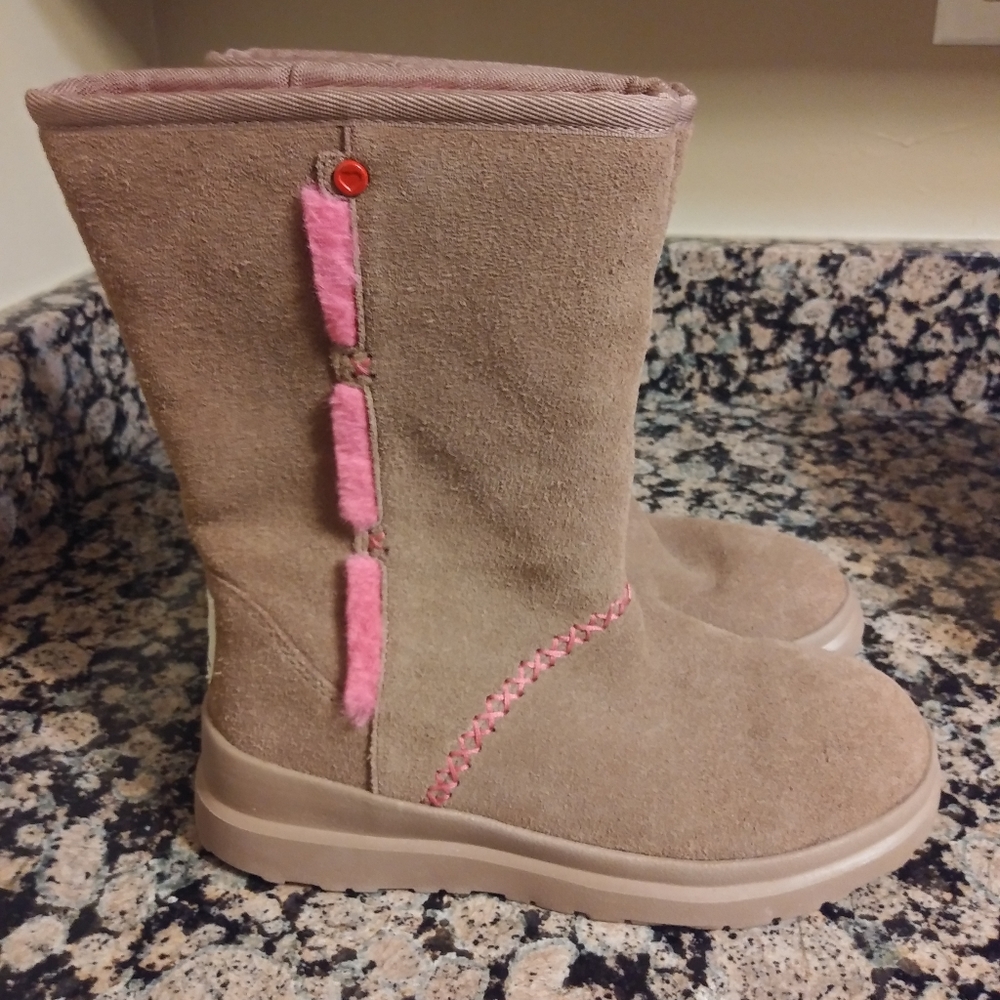 UGG Boots - Size 4
